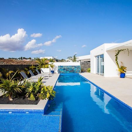 Golf Palms Villa Costa Teguise Eksteriør billede