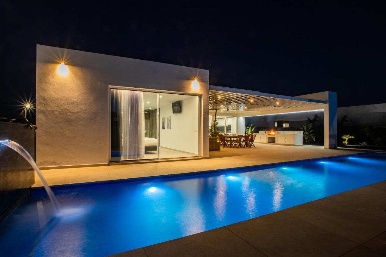 Golf Palms Villa Costa Teguise Eksteriør billede