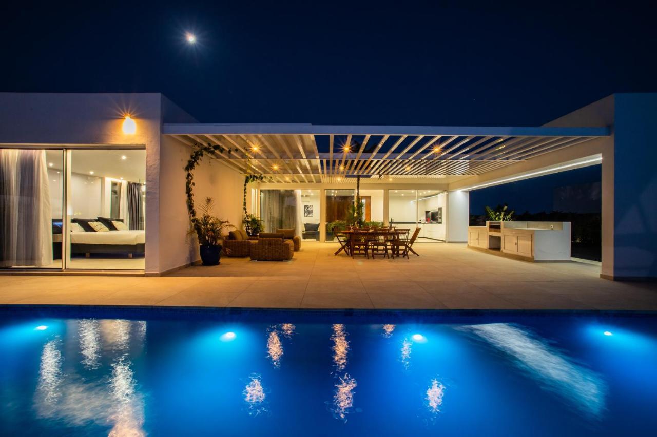 Golf Palms Villa Costa Teguise Eksteriør billede